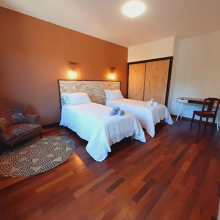 Les Berges Du Seudo D'hotes Bed and breakfast *